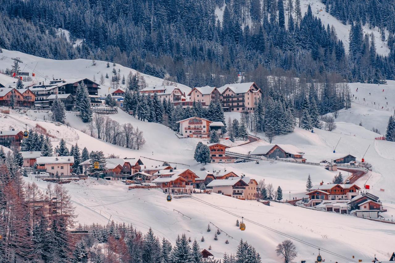 Luxury Chalet Liosa - Ski In Ski Out - Amazing View Corvara In Badia Exterior foto