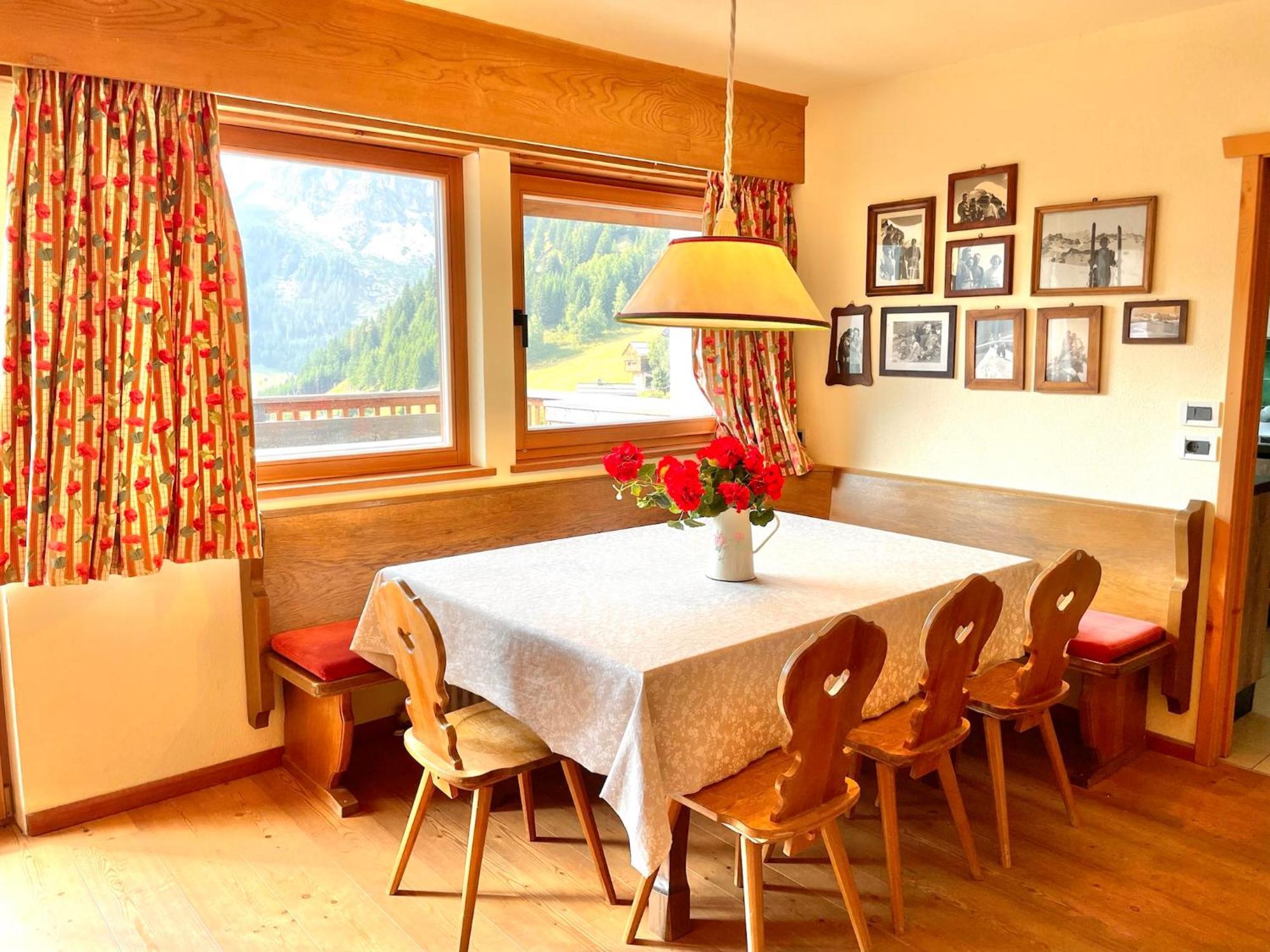 Luxury Chalet Liosa - Ski In Ski Out - Amazing View Corvara In Badia Habitación foto